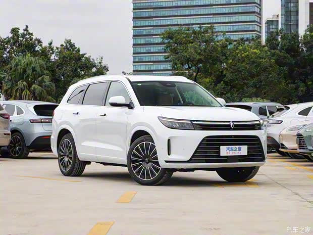 赛力斯汽车 问界M7 2022款 1.5T 增程式 四驱旗舰版 赛力斯汽车 问界M7 2022款 1.5T 增程式 四驱旗舰版