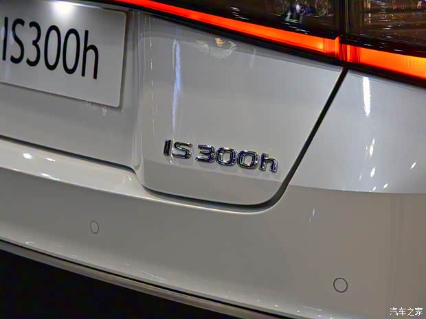 雷克薩斯 雷克薩斯IS 2021款 300h 中國澳門版