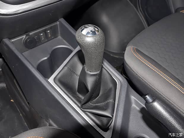 長安凱程 長安睿行M60 2023款 1.5L GDI精英型客車6/7座