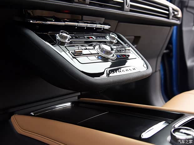 长安林肯 冒险家 2020款 2.0T 四驱尊耀版 长安林肯 冒险家 2020款 2.0T 四驱尊耀版