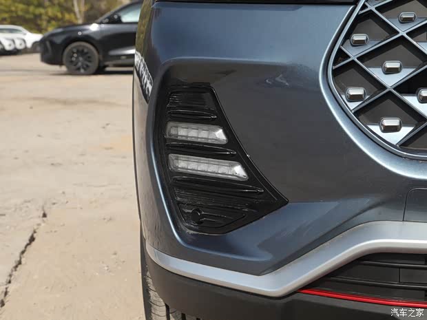 奇瑞汽车 瑞虎7 2022款 超能版 1.5T CVT超能英雄