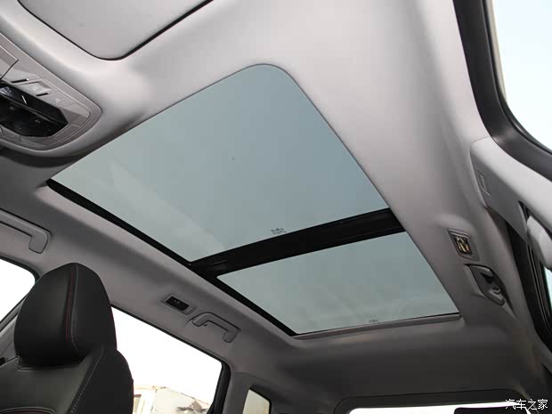 奇瑞汽车 瑞虎7 2022款 超能版 1.5T CVT超能英雄