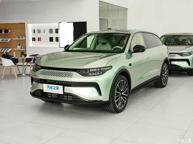 零跑汽车 零跑C11 2023款 增程 180舒享版 零跑汽车 零跑C11 2023款 增程 180舒享版