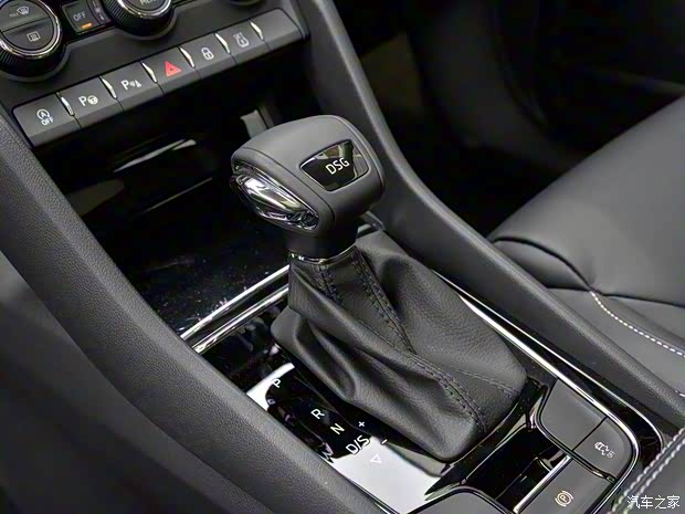 上汽斯柯達(dá) 柯迪亞克 2019款 改款 TSI330 7座兩驅(qū)豪華優(yōu)享版 國(guó)VI