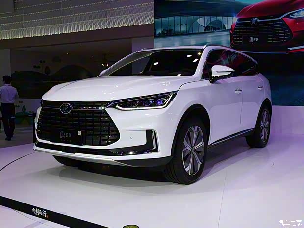 比亚迪 唐新能源 2018款 EV 高配 比亚迪 唐新能源 2018款 EV 高配