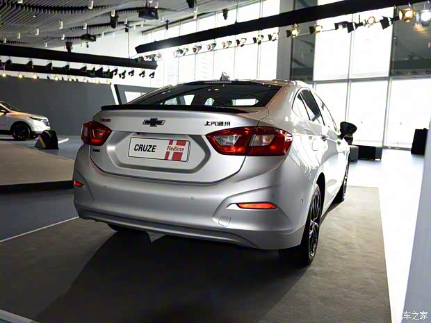 上汽通用雪佛兰 科鲁兹 2018款 330T Redline版