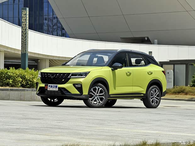 上汽通用五菱 五菱星驰 2022款 1.5T 基本型 上汽通用五菱 五菱星驰 2022款 1.5T 基本型