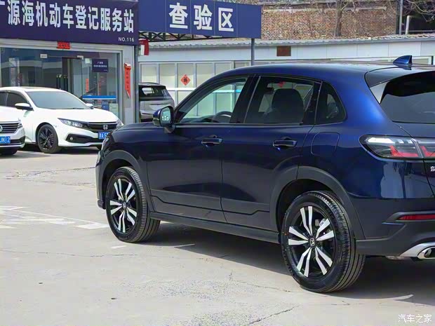 東風(fēng)本田 本田HR-V 2023款 240TURBO 頂配版