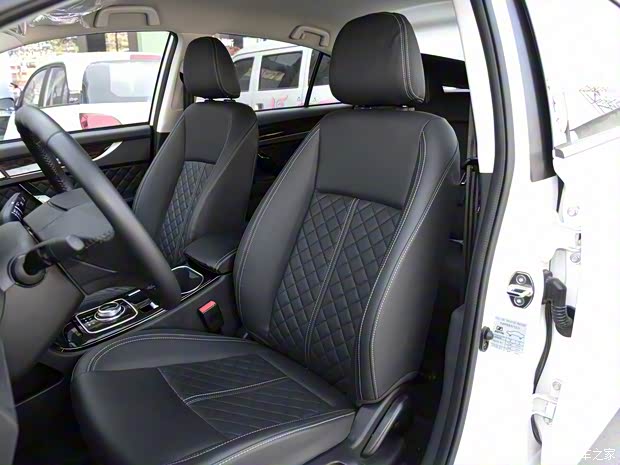 眾泰汽車(chē) 眾泰Z500EV 2019款 EV Pro 豪華型