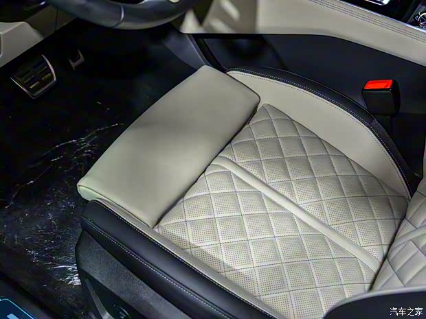 上汽奧迪 奧迪Q6 2022款 50 TFSI 基本型