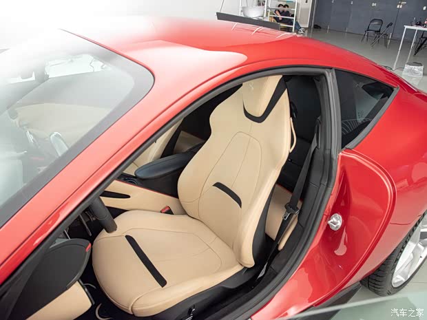 法拉利 Roma 2020款 3.9T V8