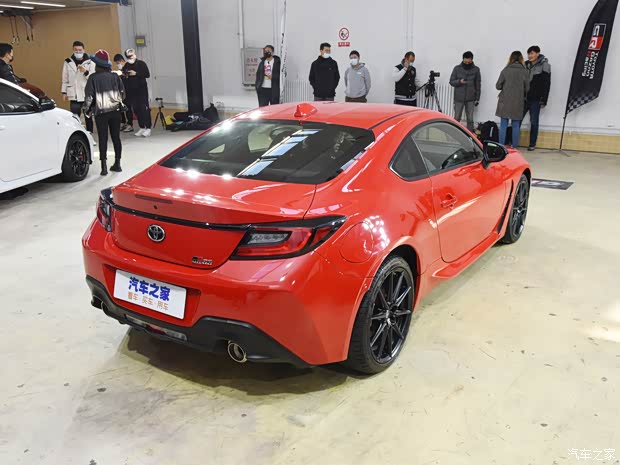 豐田(進(jìn)口) 豐田86 2022款 GR 86 2.4L 手動(dòng)基本型
