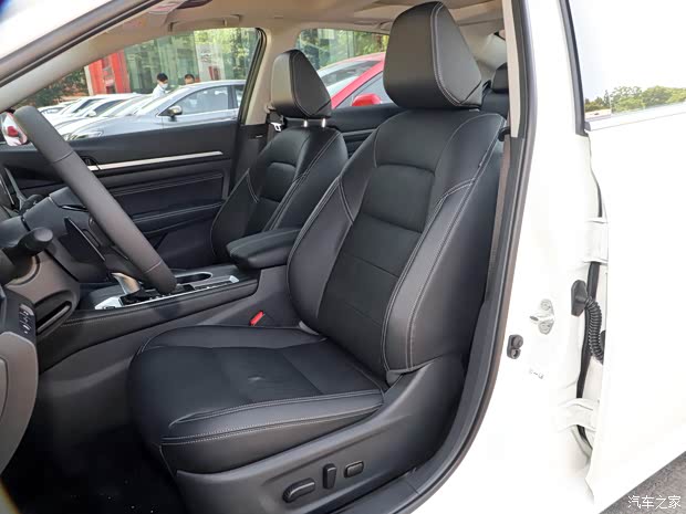 东风日产 天籁 2021款 2.0T XL Upper AD1 智享领航版