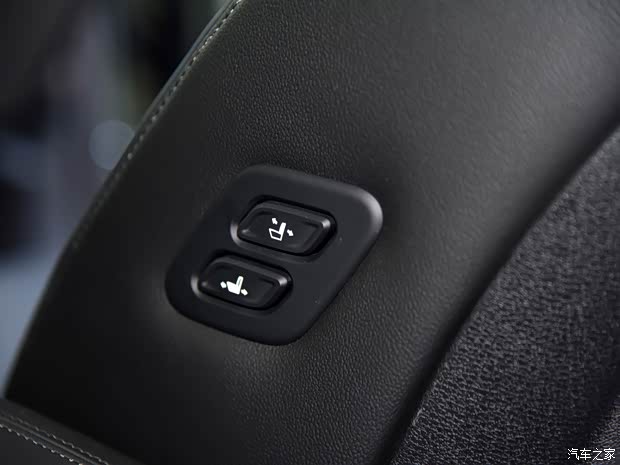 悦达起亚 狮铂拓界 2023款 2.0T 四驱旗舰版