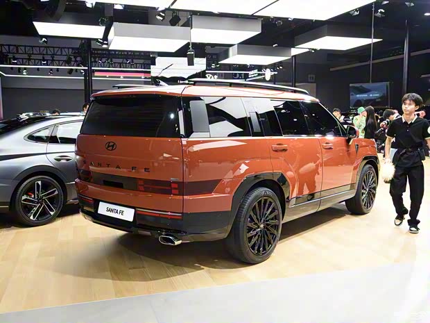 北京现代 胜达 2024款 高配版 北京现代 胜达 2024款 高配版