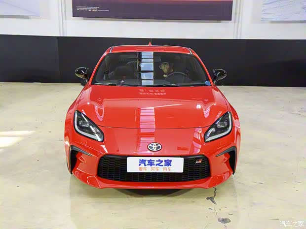 豐田(進(jìn)口) 豐田86 2022款 GR 86 2.4L 手動(dòng)基本型