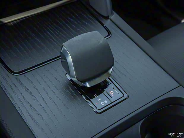 奇瑞捷豹路虎 发现运动版 2024款 豪华定制版 奇瑞捷豹路虎 发现运动版 2024款 豪华定制版