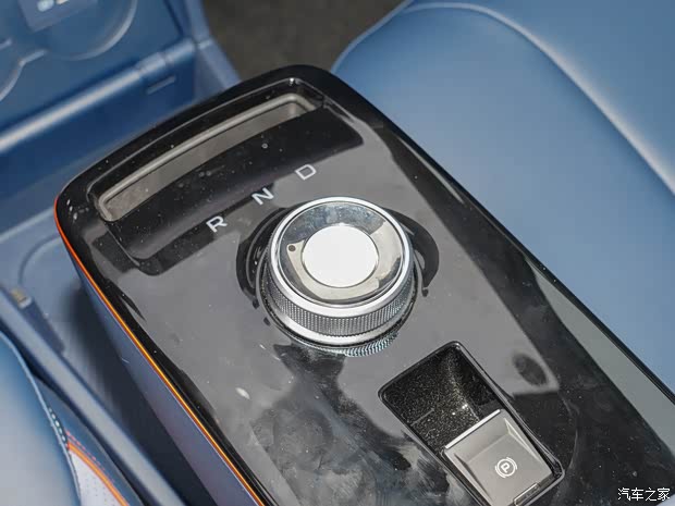 几何汽车 几何E 2022款 401KM 玲珑虎 4座