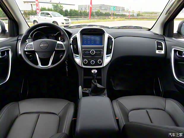 江铃汽车 域虎3 2018款 2.5T柴油四驱豪华版标准轴距 江铃汽车 域虎3 2018款 2.5T柴油四驱豪华版标准轴距