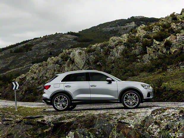 奧迪(進(jìn)口) 奧迪Q3(進(jìn)口) 2019款 基本型