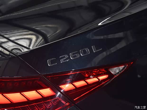 北京奔驰 奔驰C级 2022款 C 260 L 运动皓夜版