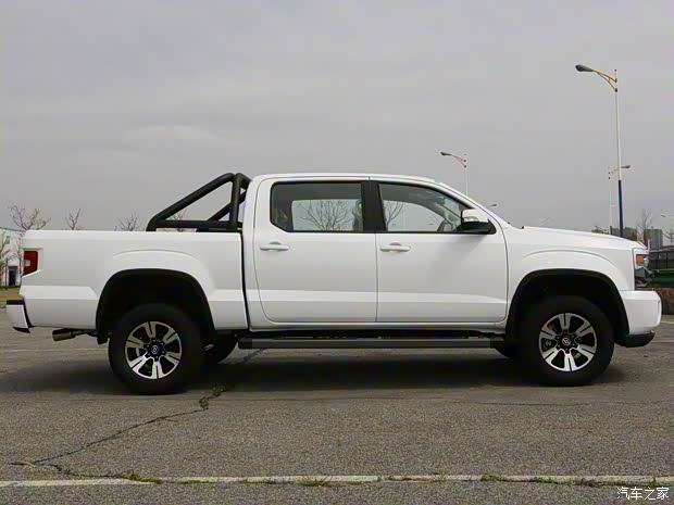 曙光汽車(chē) 黃海N7 2019款 2.4T汽油手動(dòng)四驅(qū)運(yùn)動(dòng)版4K22D4T 曙光汽車(chē) 黃海N7 2019款 2.4T汽油手動(dòng)四驅(qū)運(yùn)動(dòng)版4K22D4T