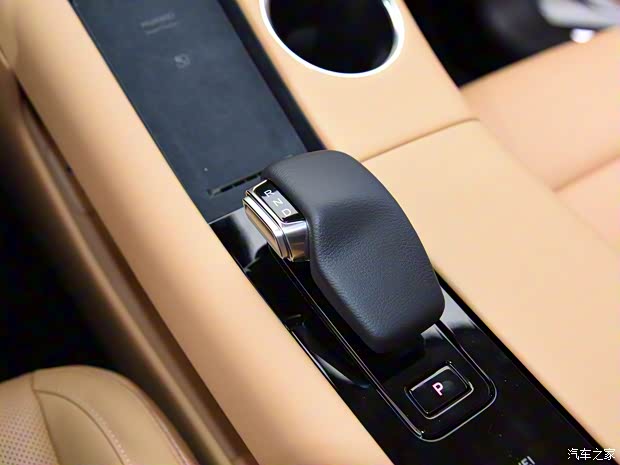 金康赛力斯 问界M5 2022款 四驱性能版 金康赛力斯 问界M5 2022款 四驱性能版