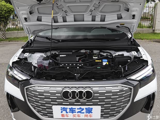 一汽奥迪 奥迪Q4 e-tron 2022款 40 e-tron 创境版 一汽奥迪 奥迪Q4 e-tron 2022款 40 e-tron 创境版