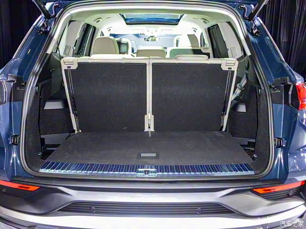 上汽奧迪 奧迪Q6 2022款 45 TFSI 基本型