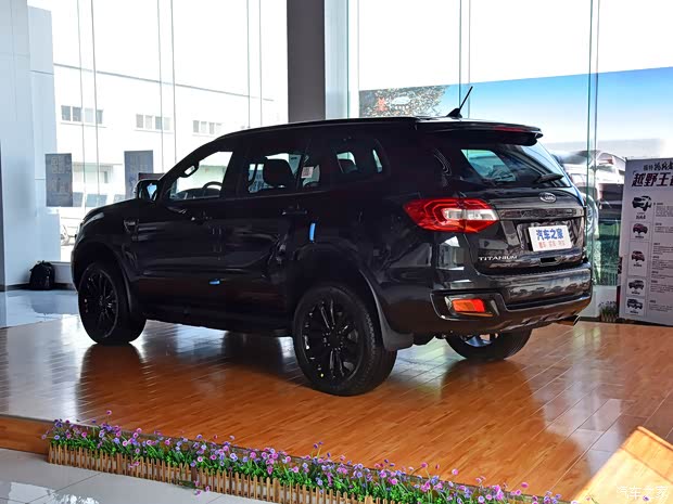 江铃福特 撼路者 2020款 运动版 2.3T 汽油自动四驱旗舰版 7座 江铃福特 撼路者 2020款 运动版 2.3T 汽油自动四驱旗舰版 7座