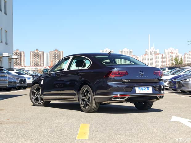 一汽-大众 迈腾 2022款 330TSI DSG基本型