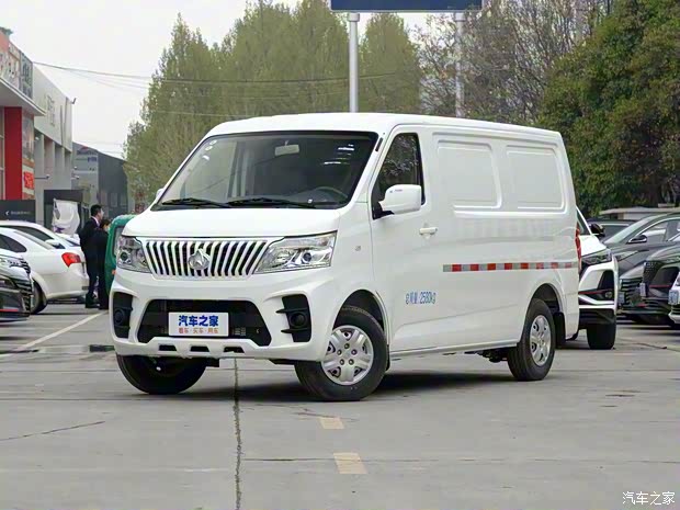 長(zhǎng)安凱程 長(zhǎng)安睿行EM60 2022款 純電動(dòng)廂式運(yùn)輸車(chē)平頂對(duì)開(kāi)門(mén)2座70kW