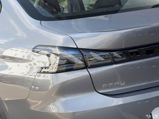 东风标致 标致408 2022款 1.6T 追光版