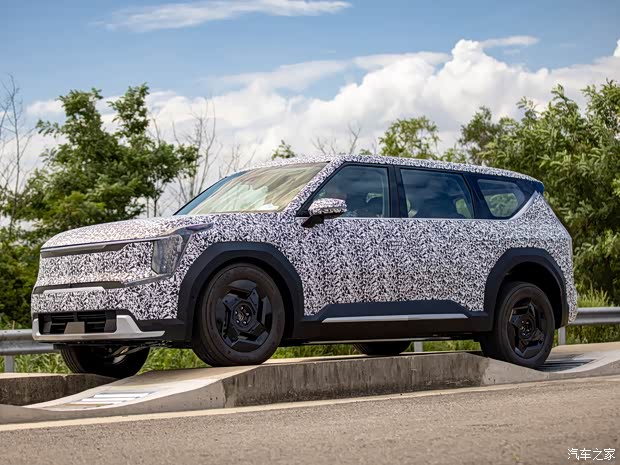 起亚(进口) 起亚EV9 2023款 基本型 起亚(进口) 起亚EV9 2023款 基本型