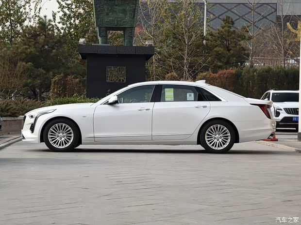 上汽通用凱迪拉克 凱迪拉克CT6 2019款 28T 時(shí)尚型