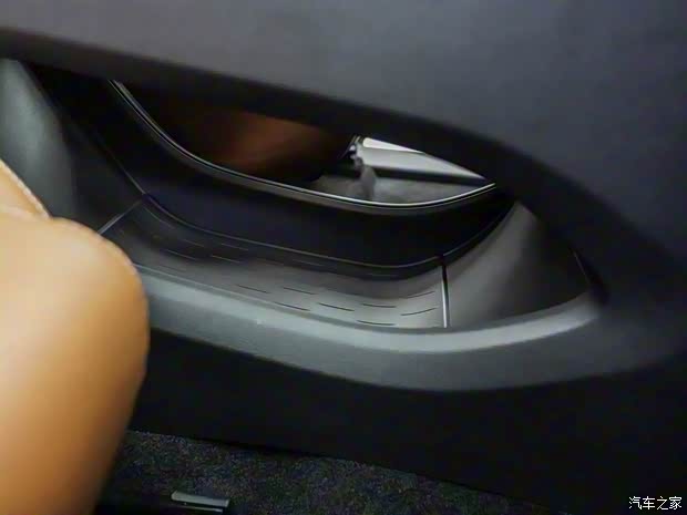 上汽大通 上汽大通MAXUS G50 2021款 PLUS 基本型