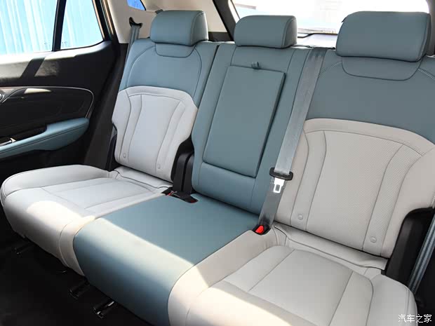 埃安 AION V 2023款 Plus 70 智享七座版 三元锂 埃安 AION V 2023款 Plus 70 智享七座版 三元锂