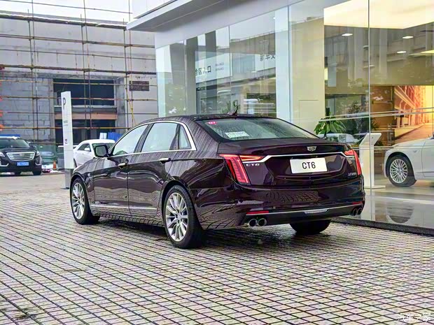 上汽通用凱迪拉克 凱迪拉克CT6 2019款 28T 鉑金版