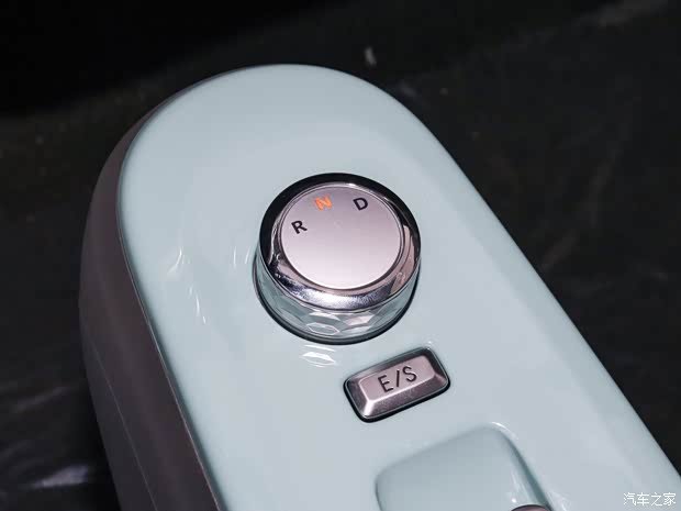 長安汽車 長安Lumin 2022款 301km 蜜甜款