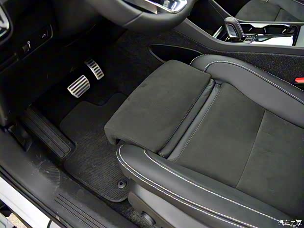 沃爾沃亞太 沃爾沃XC40新能源 2022款 P6 純電 兩驅(qū)基本型