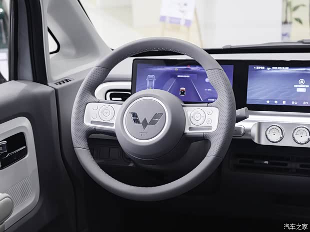 上汽通用五菱 五菱晴空 2023款 两座-进阶版 上汽通用五菱 五菱晴空 2023款 两座-进阶版