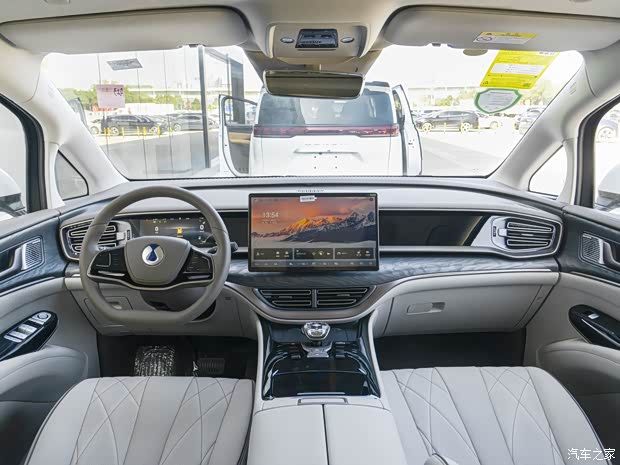 腾势汽车 腾势D9 2022款 DM-i 945 豪华型 腾势汽车 腾势D9 2022款 DM-i 945 豪华型