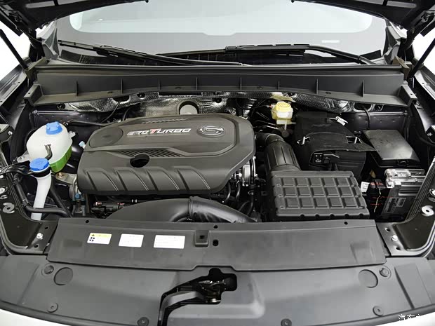 广汽乘用车 传祺GS5 2019款 270T 自动尊贵版