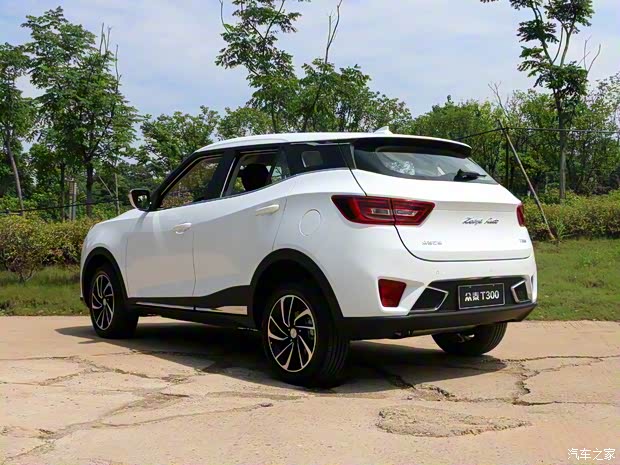 众泰汽车 众泰T300 2018款 1.5L CVT豪华型 众泰汽车 众泰T300 2018款 1.5L CVT豪华型