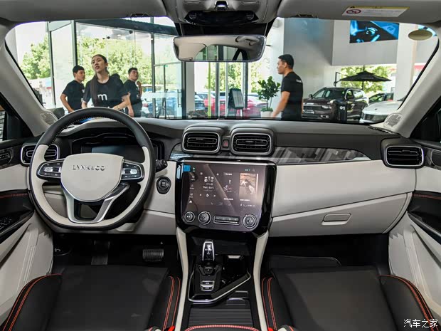 领克 领克02 2018款 1.5T 两驱耀Pro版