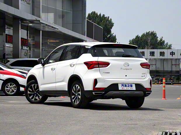 廣汽乘用車(chē) 傳祺GS4 2018款 200T 手動(dòng)兩驅(qū)舒適版