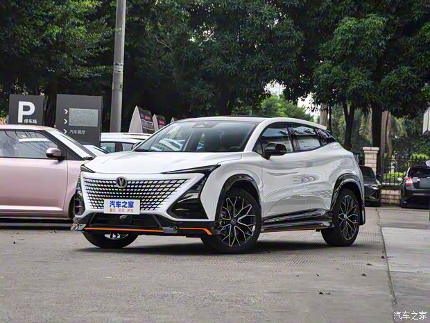 长安汽车 长安UNI-T 2022款 1.5T 智慧领航型 长安汽车 长安UNI-T 2022款 1.5T 智慧领航型