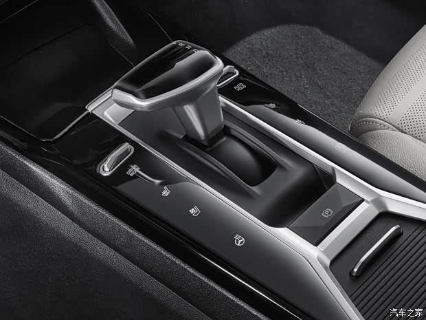 悦达起亚 起亚K3 2023款 1.4T 基本型 悦达起亚 起亚K3 2023款 1.4T 基本型