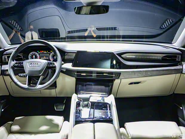 上汽奥迪 奥迪Q6 2022款 45 TFSI quattro 齐云型 羽林套装 7座 上汽奥迪 奥迪Q6 2022款 45 TFSI quattro 齐云型 羽林套装 7座