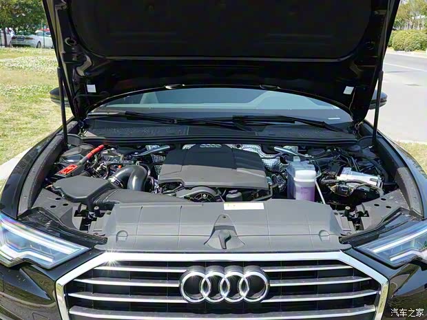 奧迪(進(jìn)口) 奧迪A6(進(jìn)口) 2020款 Avant 先鋒派 40 TFSI 豪華動(dòng)感型